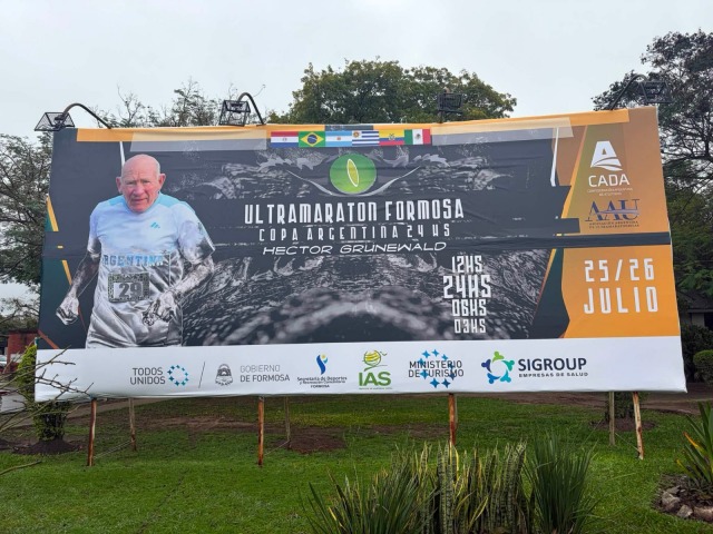 Gran homenaje a H�ctor Grunewald en Formosa